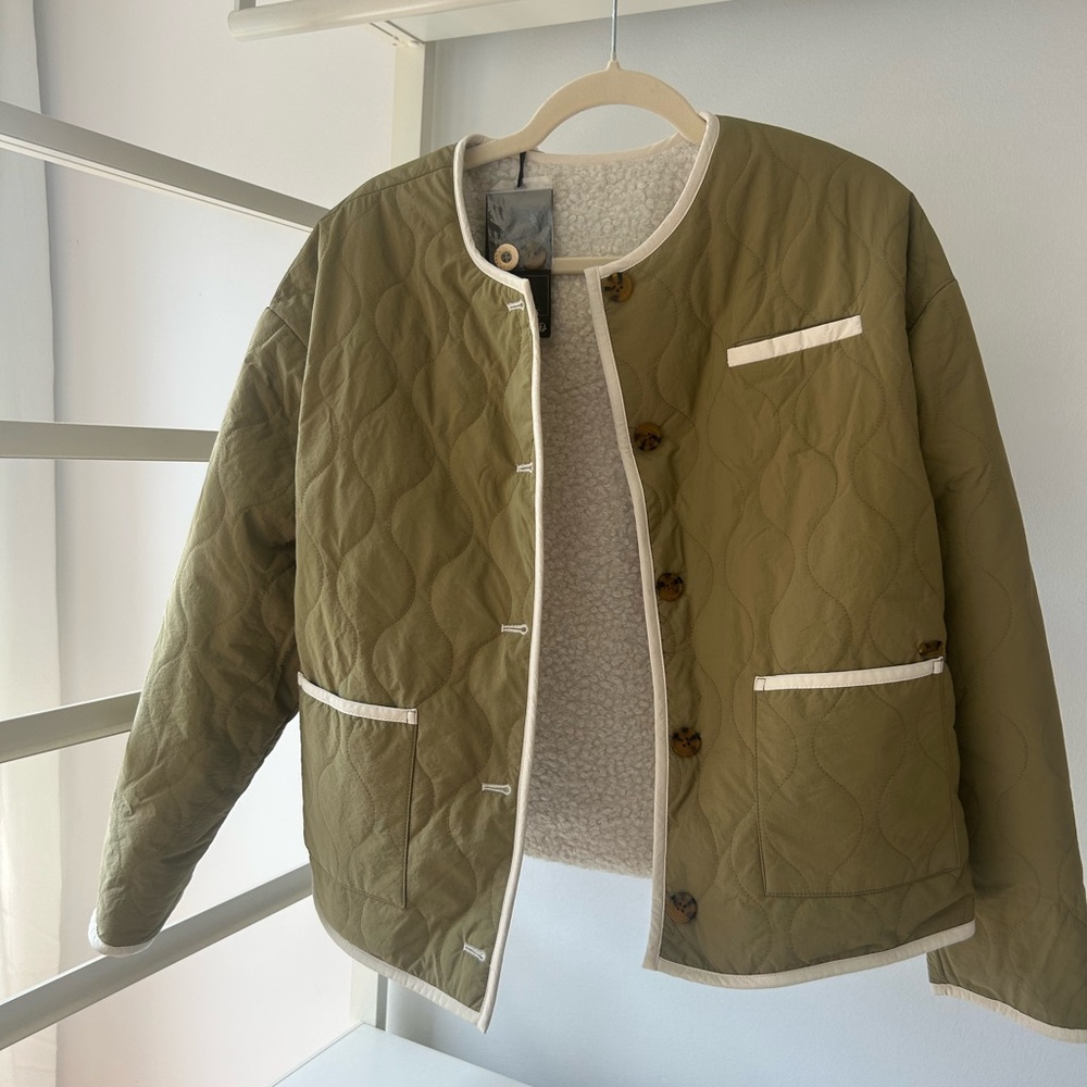 Brand new scotch and soda reversible and kaki sherpa Quilted Jacket large